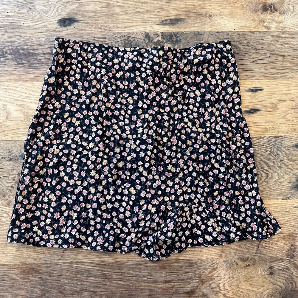 American Eagle Outfitters Black Floral Skirt